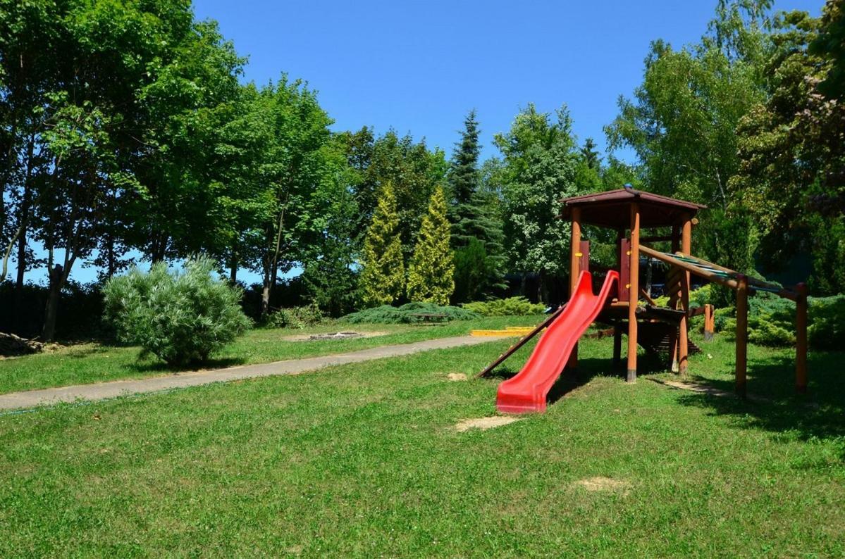 Villa Osrodek Wypoczynkowy Sielawa Chrzypsko Wielkie Exterior foto